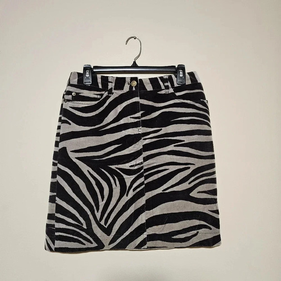 Boden Velvet Skirt Women's Size 6R Animal Print Zebra Striped Black Gray Velour - Picture 1 of 6